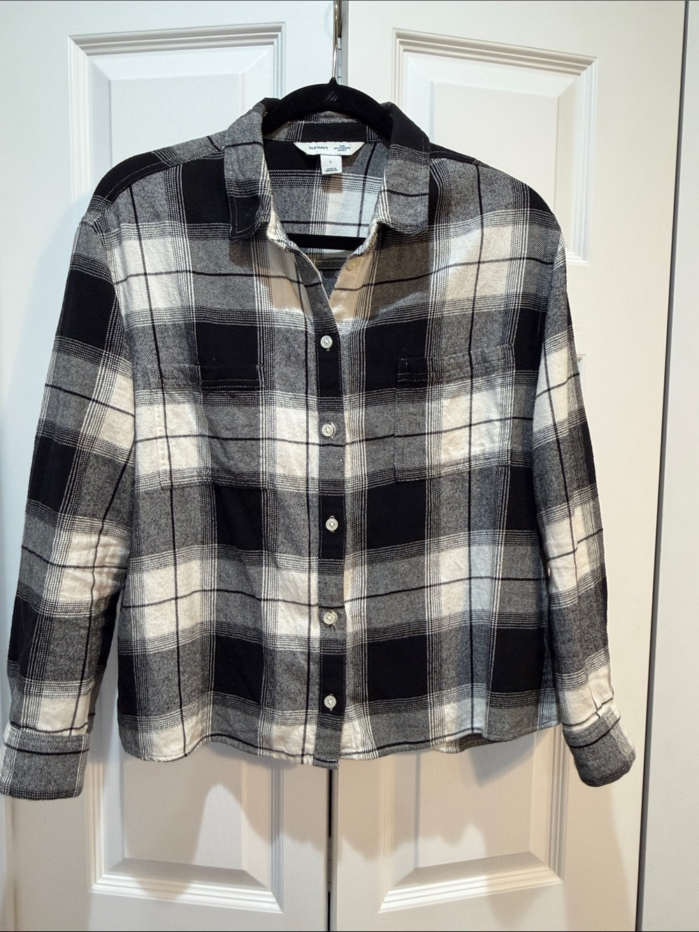 Old Navy Women’s Boxy Black & White Plaid Button-Front Shirt Size Large Cotton